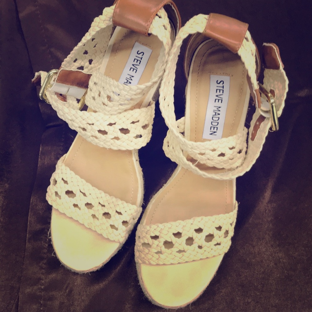 Steve Madden Woven Lifted Sandals